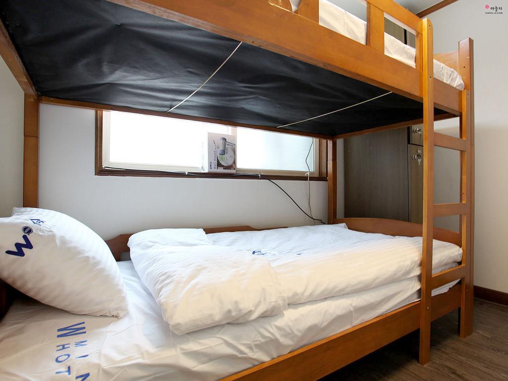 W Mini Hotel Dongdaemoon Szöul Szoba fotó