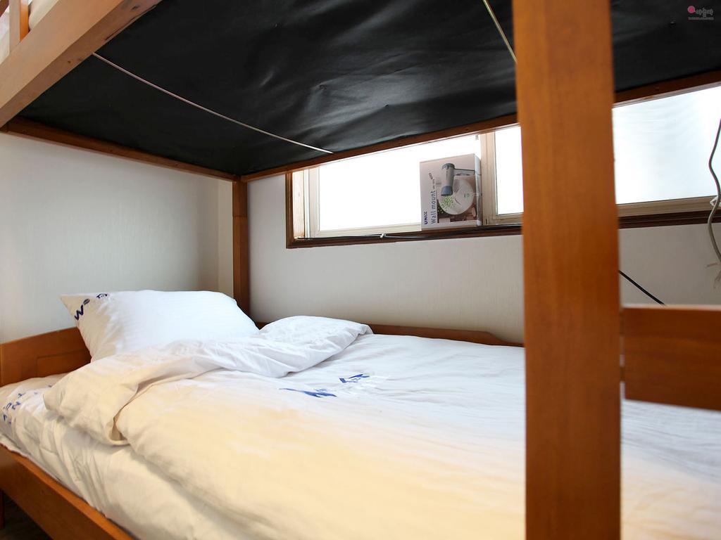 W Mini Hotel Dongdaemoon Szöul Szoba fotó