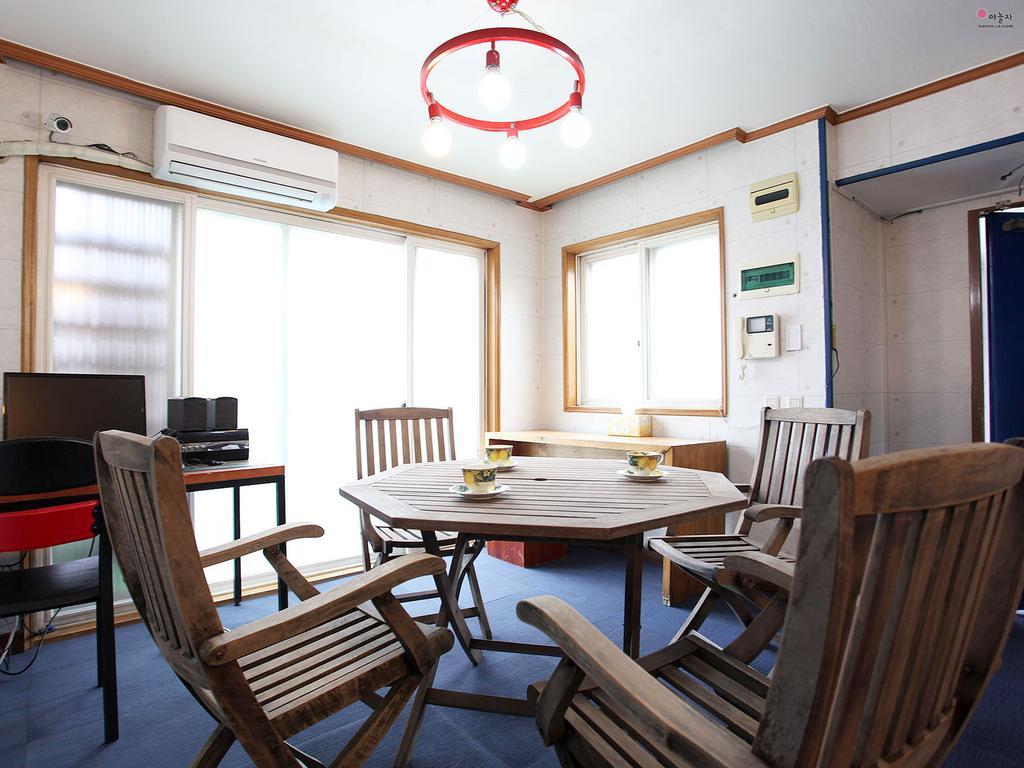 W Mini Hotel Dongdaemoon Szöul Kültér fotó