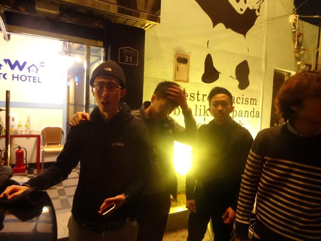W Mini Hotel Dongdaemoon Szöul Kültér fotó