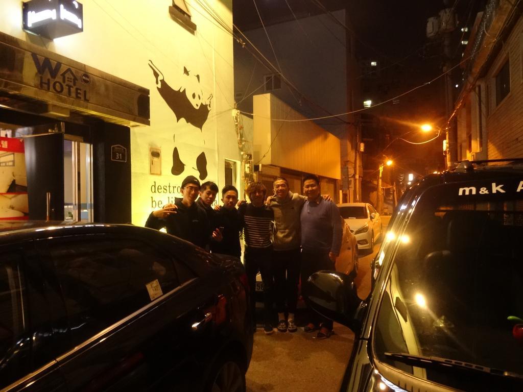 W Mini Hotel Dongdaemoon Szöul Kültér fotó