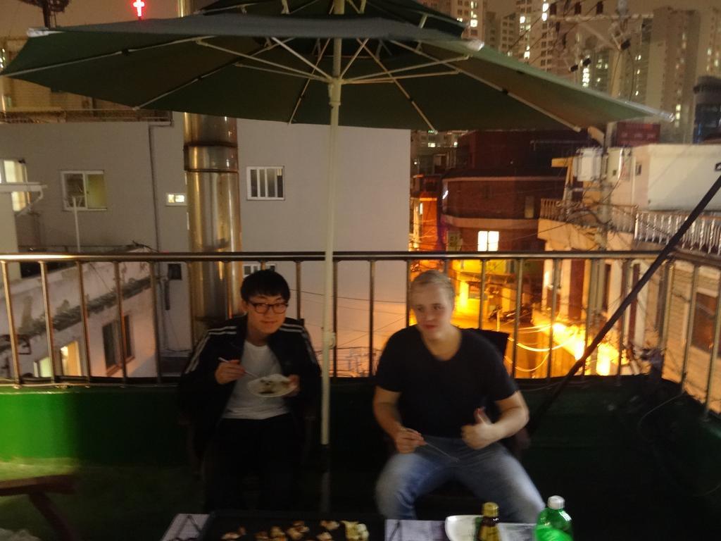 W Mini Hotel Dongdaemoon Szöul Kültér fotó