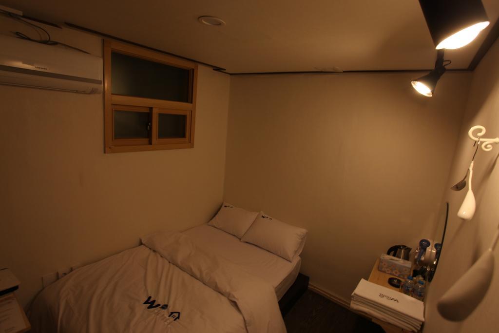 W Mini Hotel Dongdaemoon Szöul Kültér fotó