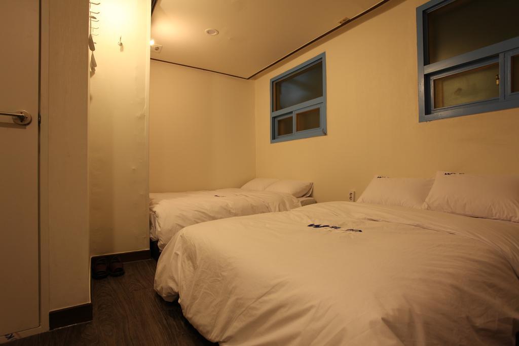 W Mini Hotel Dongdaemoon Szöul Kültér fotó