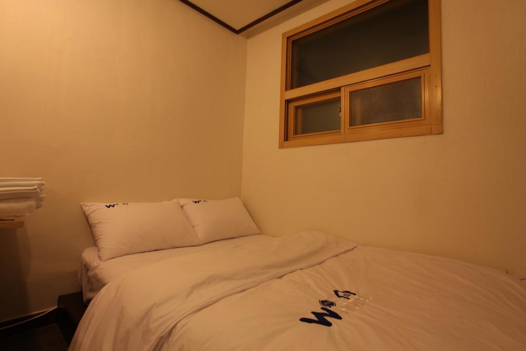 W Mini Hotel Dongdaemoon Szöul Kültér fotó