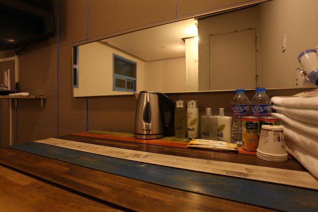 W Mini Hotel Dongdaemoon Szöul Kültér fotó