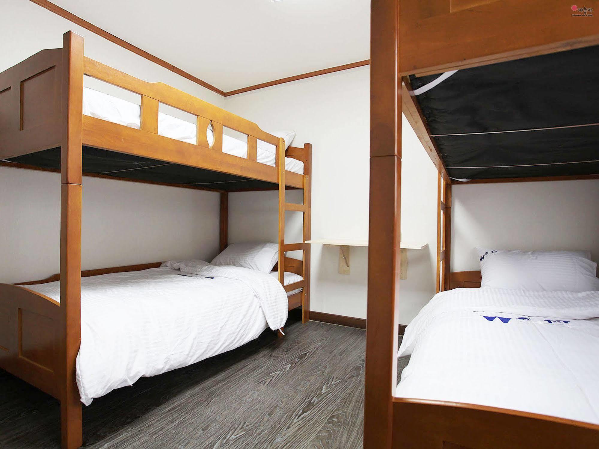W Mini Hotel Dongdaemoon Szöul Kültér fotó